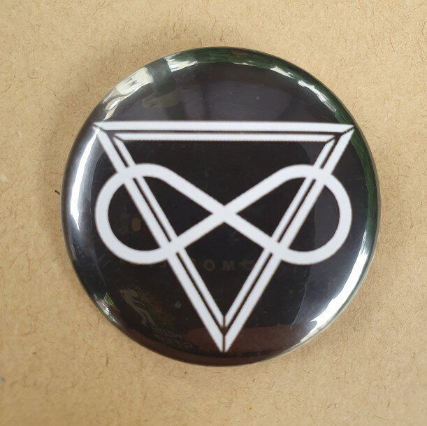 Placka - znak27 mm30,-